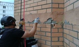 Обследование фасада здания в Переславле-Залесском в октябре